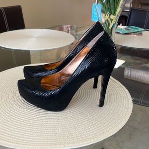 BCBG Shiny heels